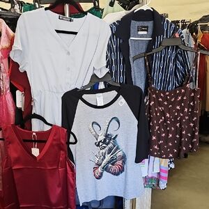 5 Size Med Women Items #4